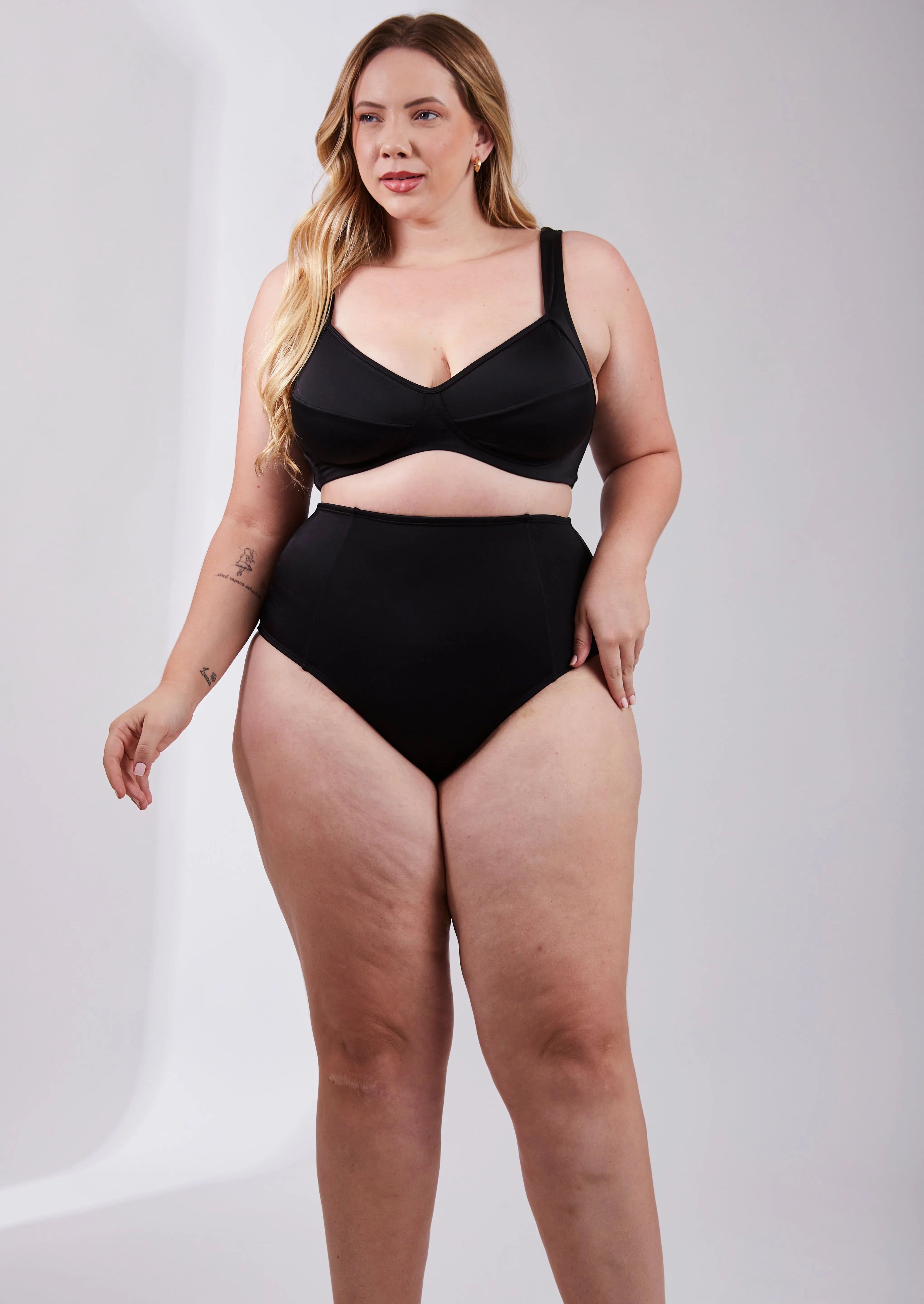 Biquíni Modelador Plus Lorrine Preto