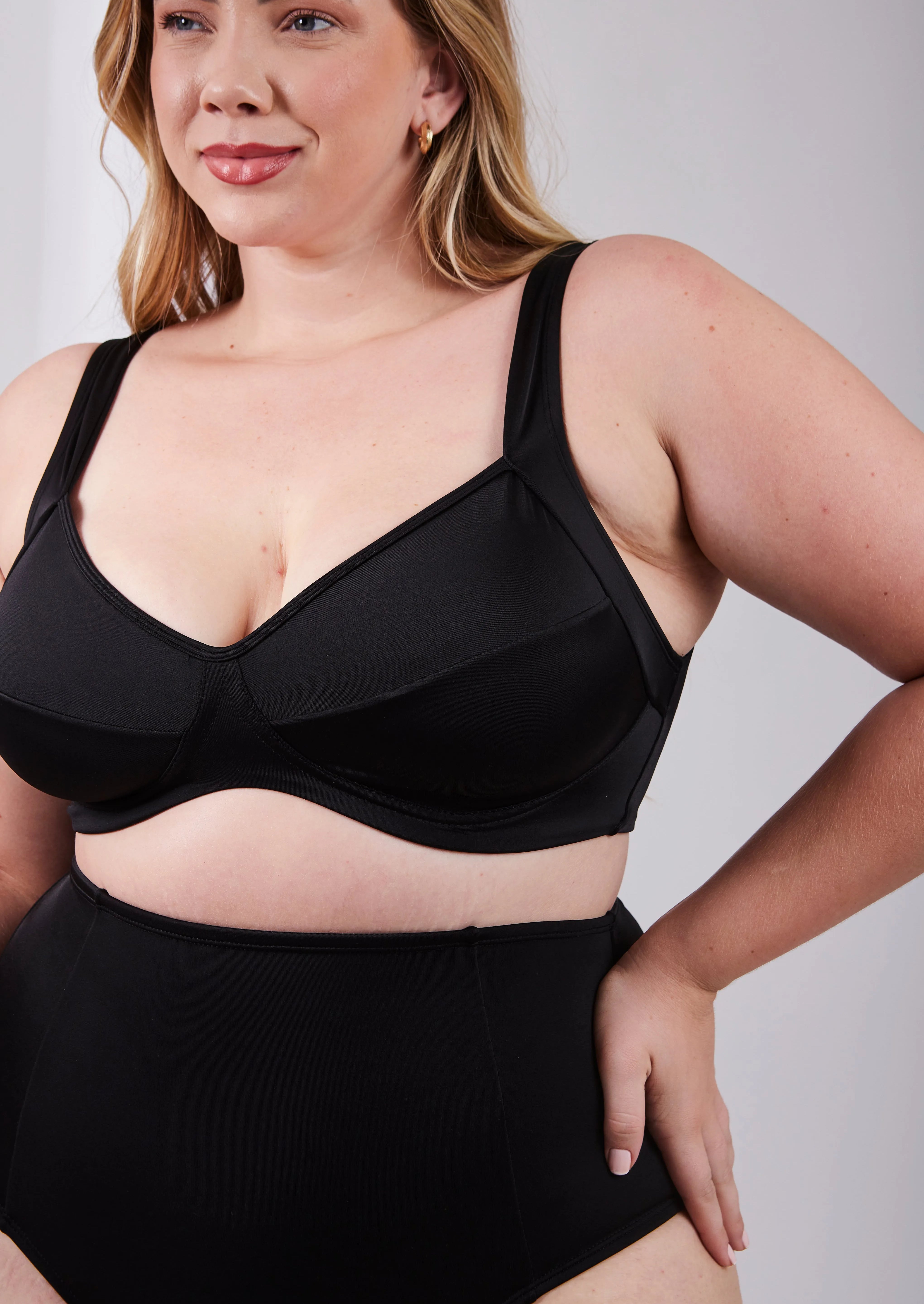 Biquíni Modelador Plus Lorrine Preto