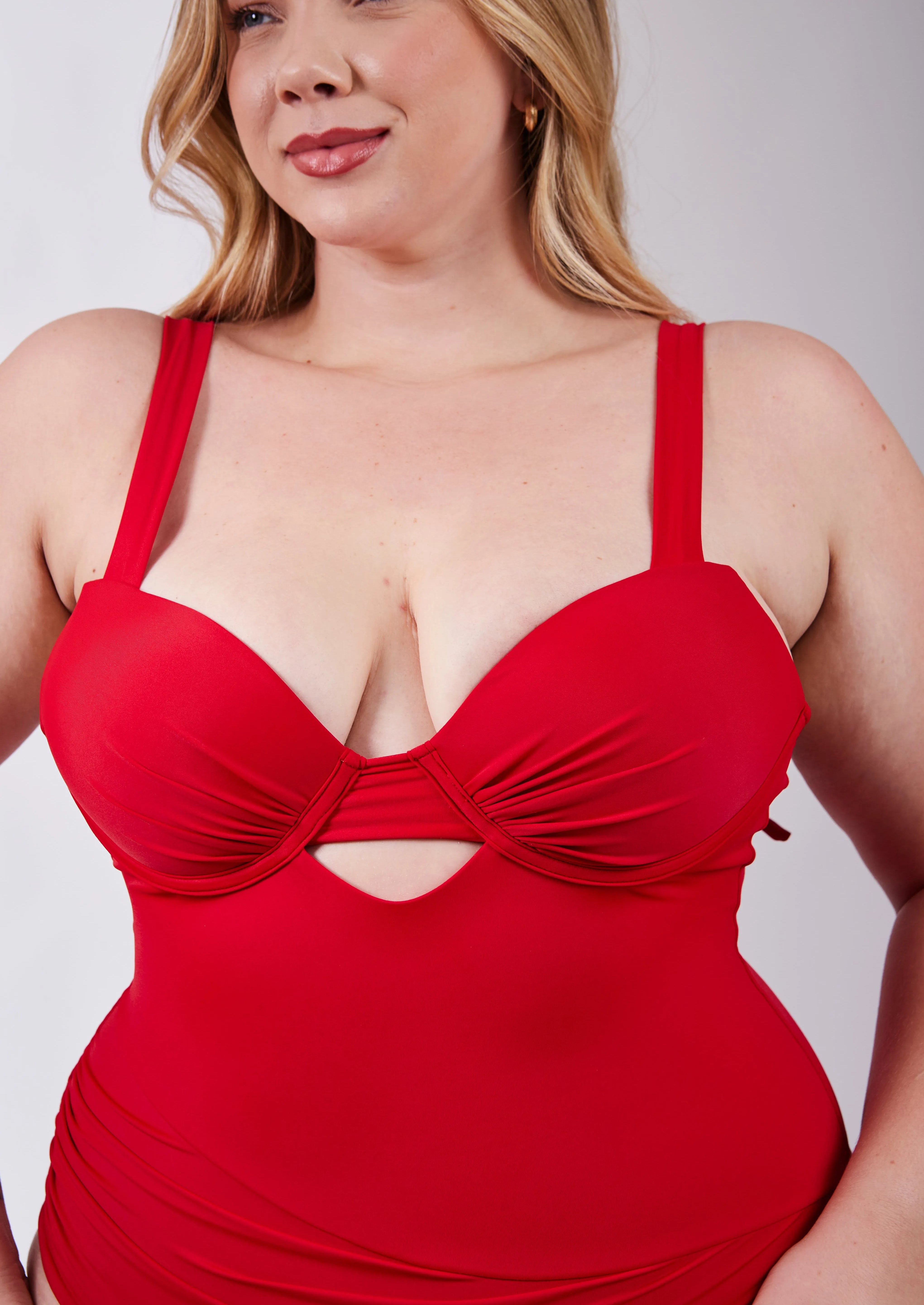 Maiô Modelador Balconnet Plus Vermelho