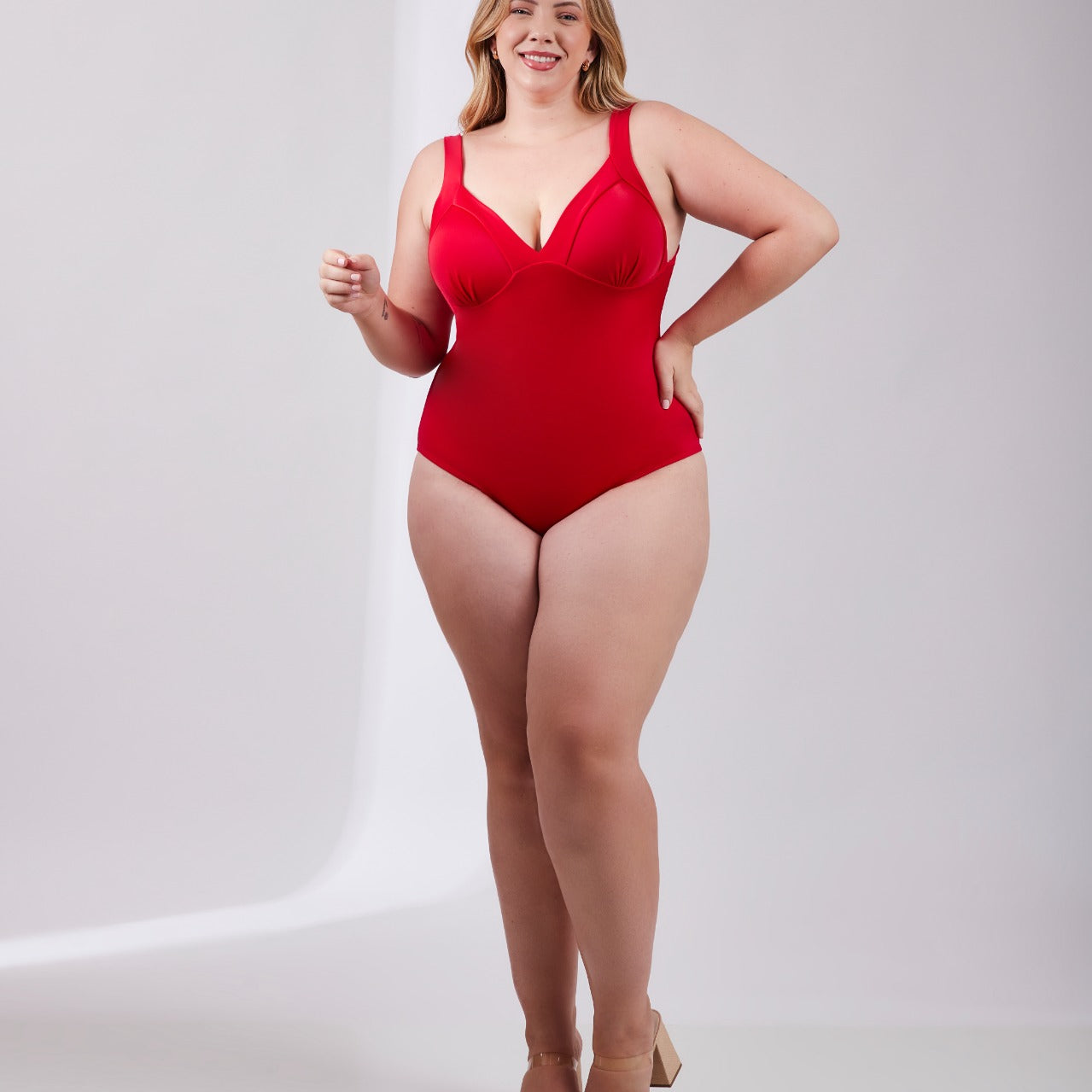 Maio_Plus_Pipa_Vermelho.jpg