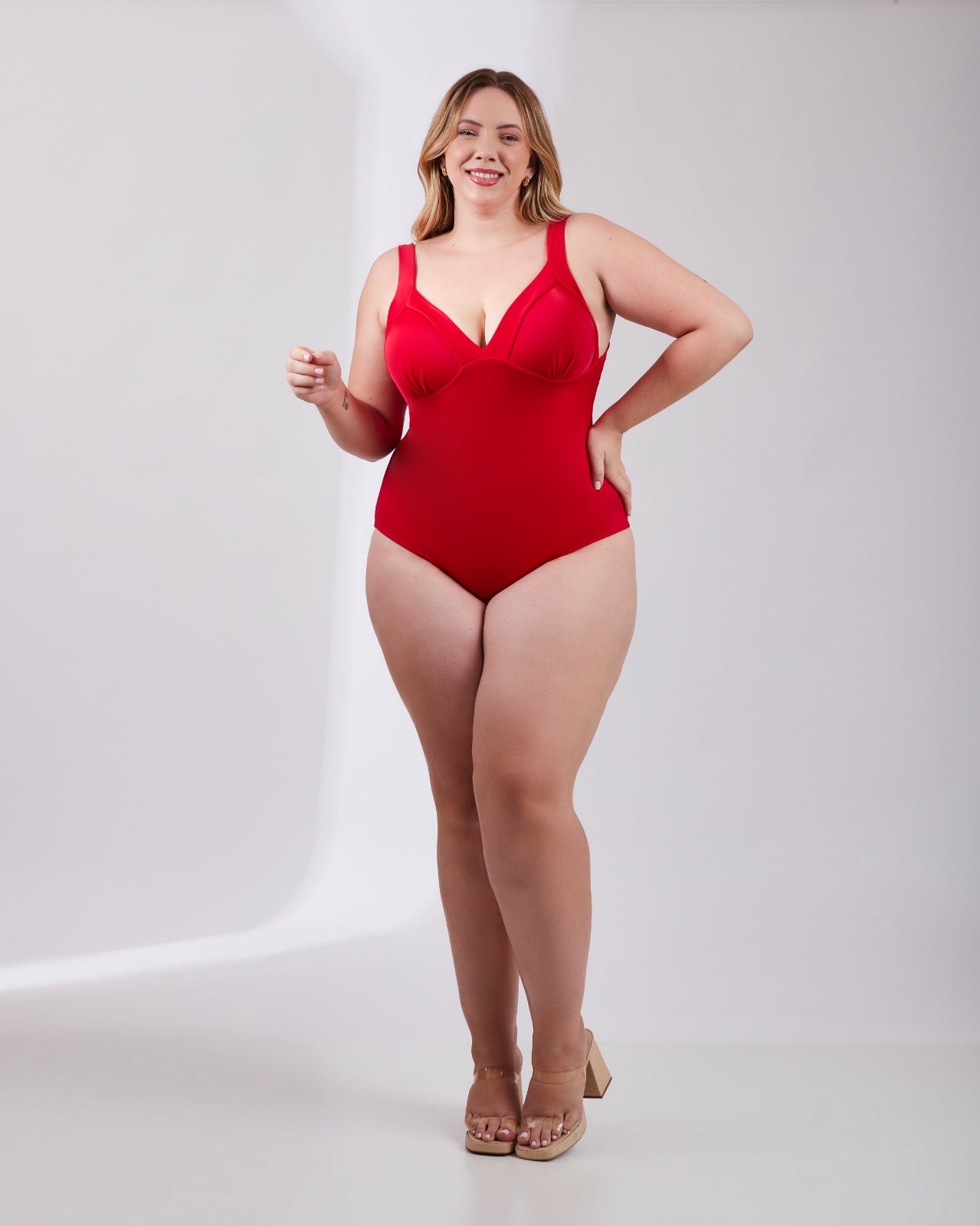 Maio_Plus_Pipa_Vermelho.jpg