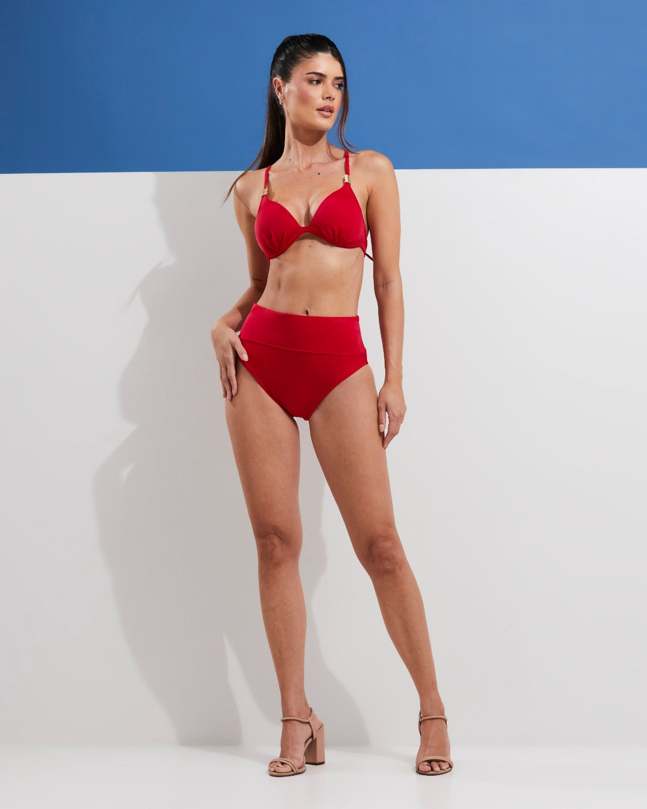 Biquini Cortinão e Calça Hot Pant